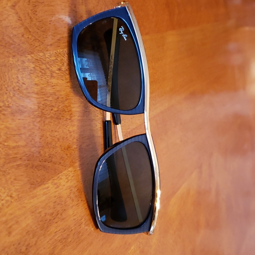 Vintage Ray-Ban sunglass